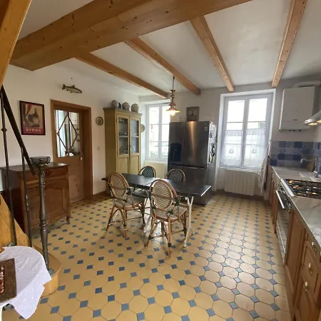 Vaste Maison Au Coeur De Fouras, Proche Plages Et Commerces, Ideale Pour Familles - Fr-1-709-39 Fouras