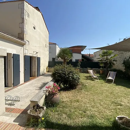 Vaste Maison Au Coeur De Fouras, Proche Plages Et Commerces, Ideale Pour Familles - Fr-1-709-39
