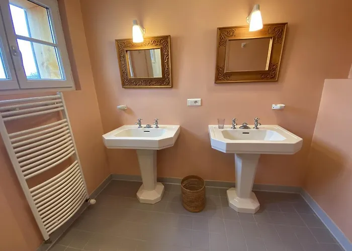 Vaste Maison Au Coeur De Fouras, Proche Plages Et Commerces, Idéale Pour Familles - Fr-1-709-39 * Fouras