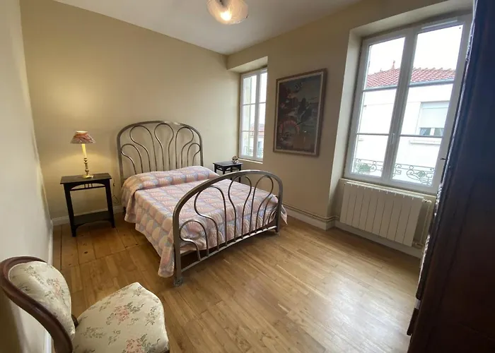 Vaste Maison Au Coeur De Fouras, Proche Plages Et Commerces, Idéale Pour Familles - Fr-1-709-39 * Fouras