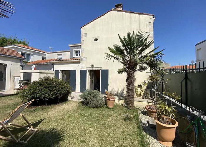 Vaste Maison Au Coeur De Fouras, Proche Plages Et Commerces, Idéale Pour Familles - Fr-1-709-39